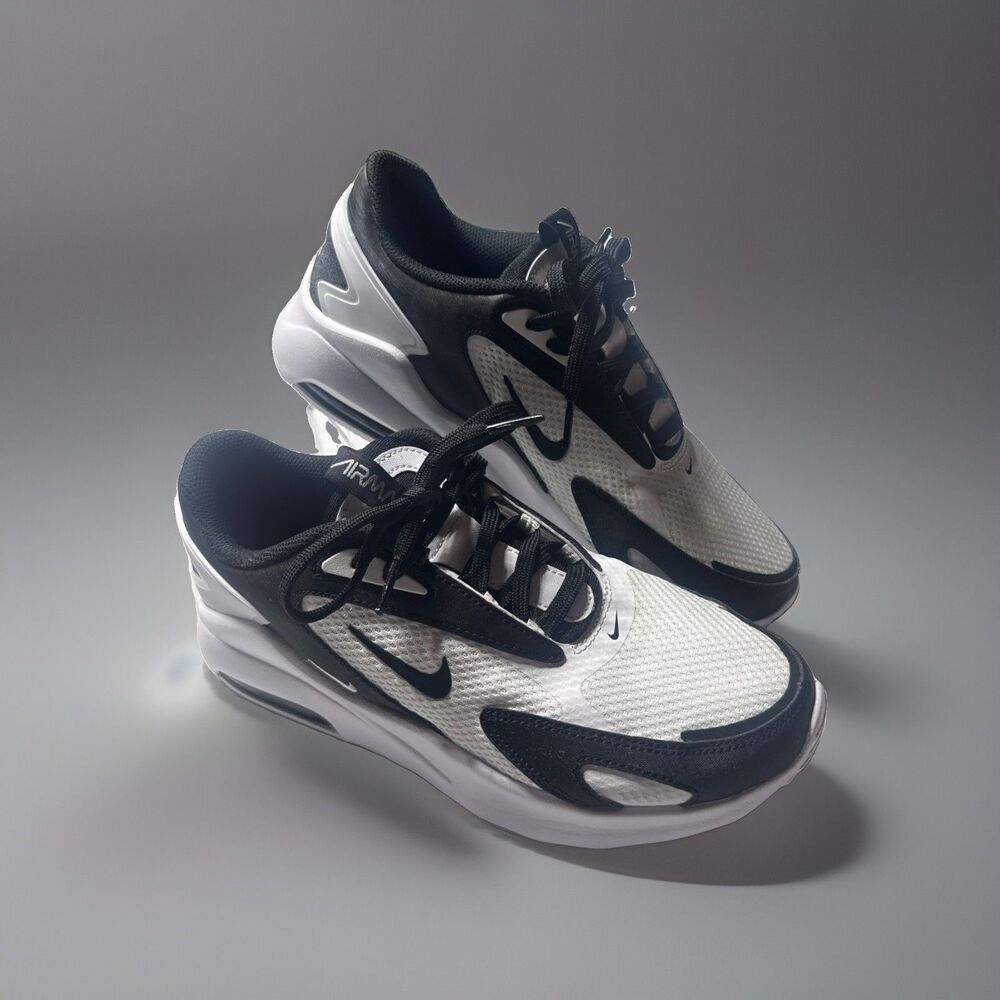 Nike Air Max Bolt Women's Size 8.5 Running Shoes White Black Sneakers CU4152-101